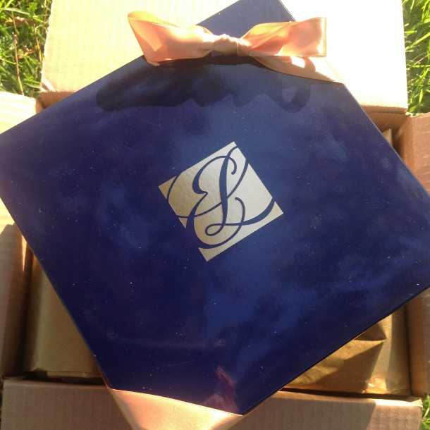 Estee Lauder Gift Box 2